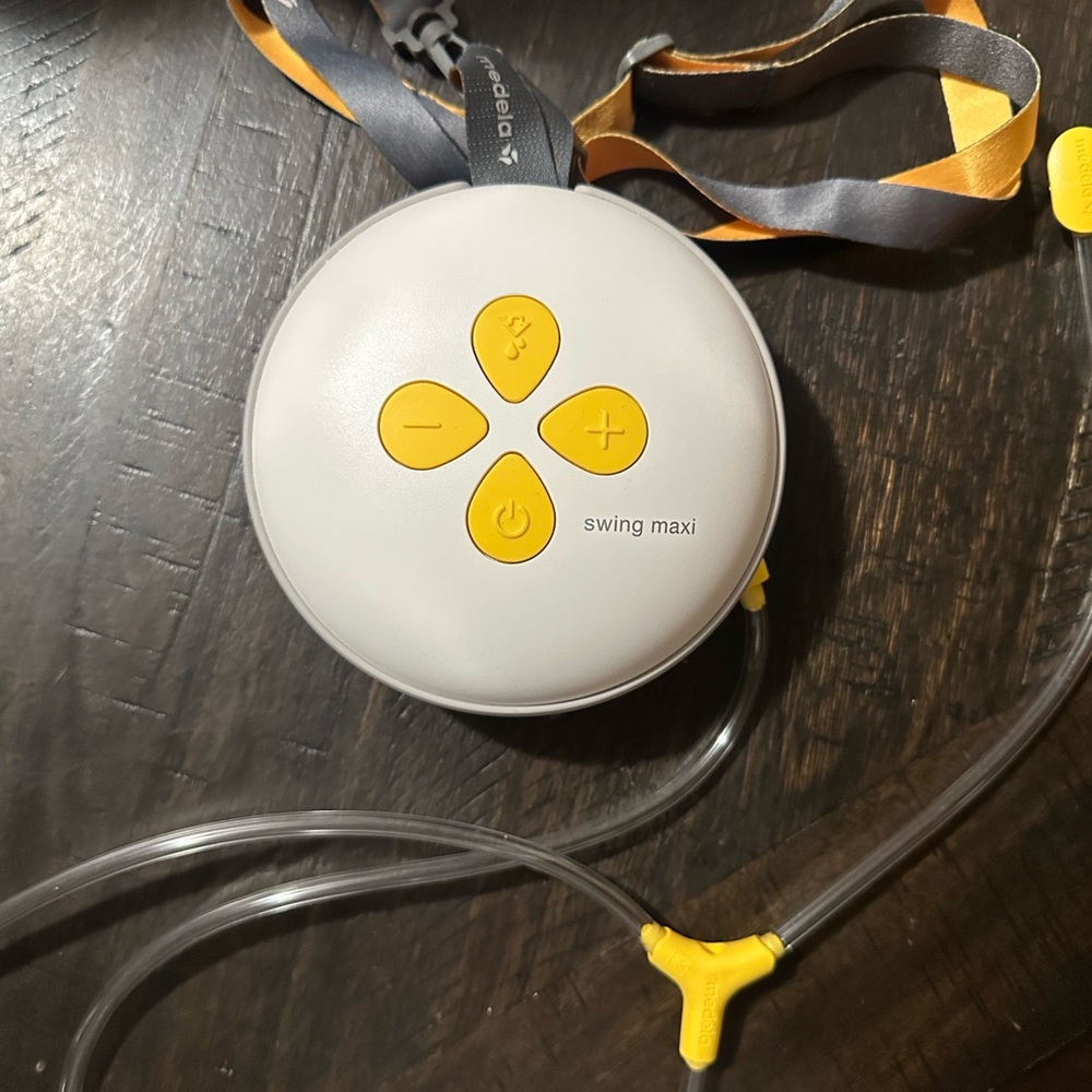 Medela Swing Maxi Hands-Free, Wearable, Electric, Double Breast Pump